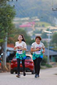 BIB: 8290, 8174
                            <button type="button" onclick="openModal(18892621)" class="btn btn-primary btn-sm float-right btn-popup" data-toggle="modal" data-target=".modal-high-quality">
                        <i class="fas fa-shopping-cart"></i> Add to Cart
                    </button>
                                            <button type="button" onclick="isThisMe(18892621, true)" class="btn btn-success btn-sm float-right btn-popup btn-isme hidden" data-toggle="tooltip" data-placement="bottom" title="นี่คือรูปของคุณใช่ไหม คลิกที่นี่เพื่อเอาเข้าอัลบั้ม">
                        <i class="fas fa-plus"></i> Add to album
                    </button>
                    <button type="button" onclick="isThisMe(18892621, false)" class="btn btn-warning btn-sm float-right btn-popup btn-isnotme hidden">
                        <i class="fas fa-ban"></i> Remove from album
                    </button>